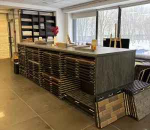 Фирменный магазин (шоурум)