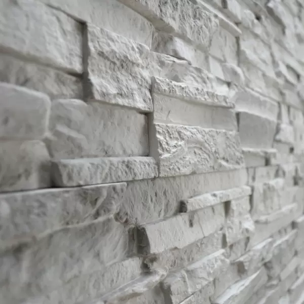 Монтре — декоративный гипсовый камень для внутренней отделки, фактура Скала, сланец