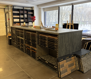 Фирменный магазин (шоурум)