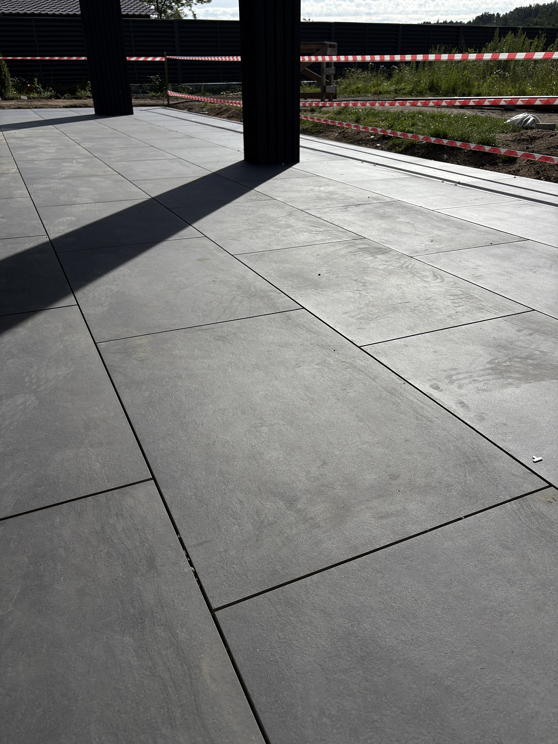 Утолщённый уличный керамогранит 09 PL.Anthracite