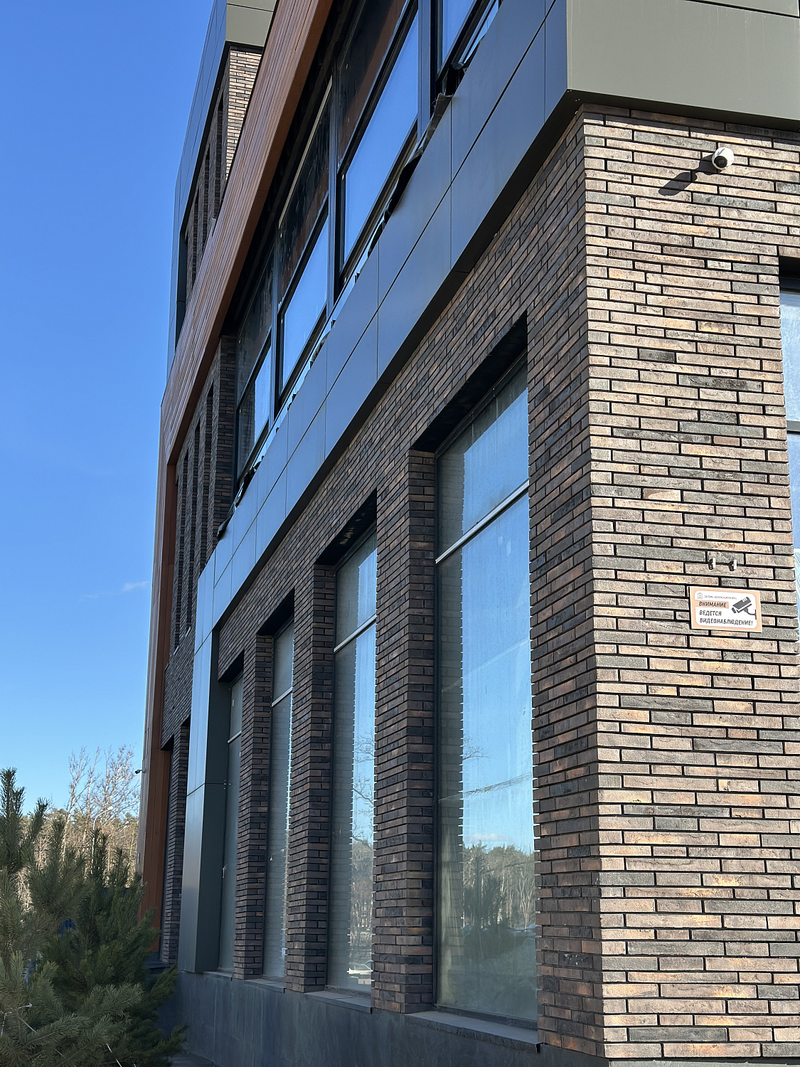 L20.08 "Ресторан в Москве" Фасадная плитка ручной формовки (достроенный)