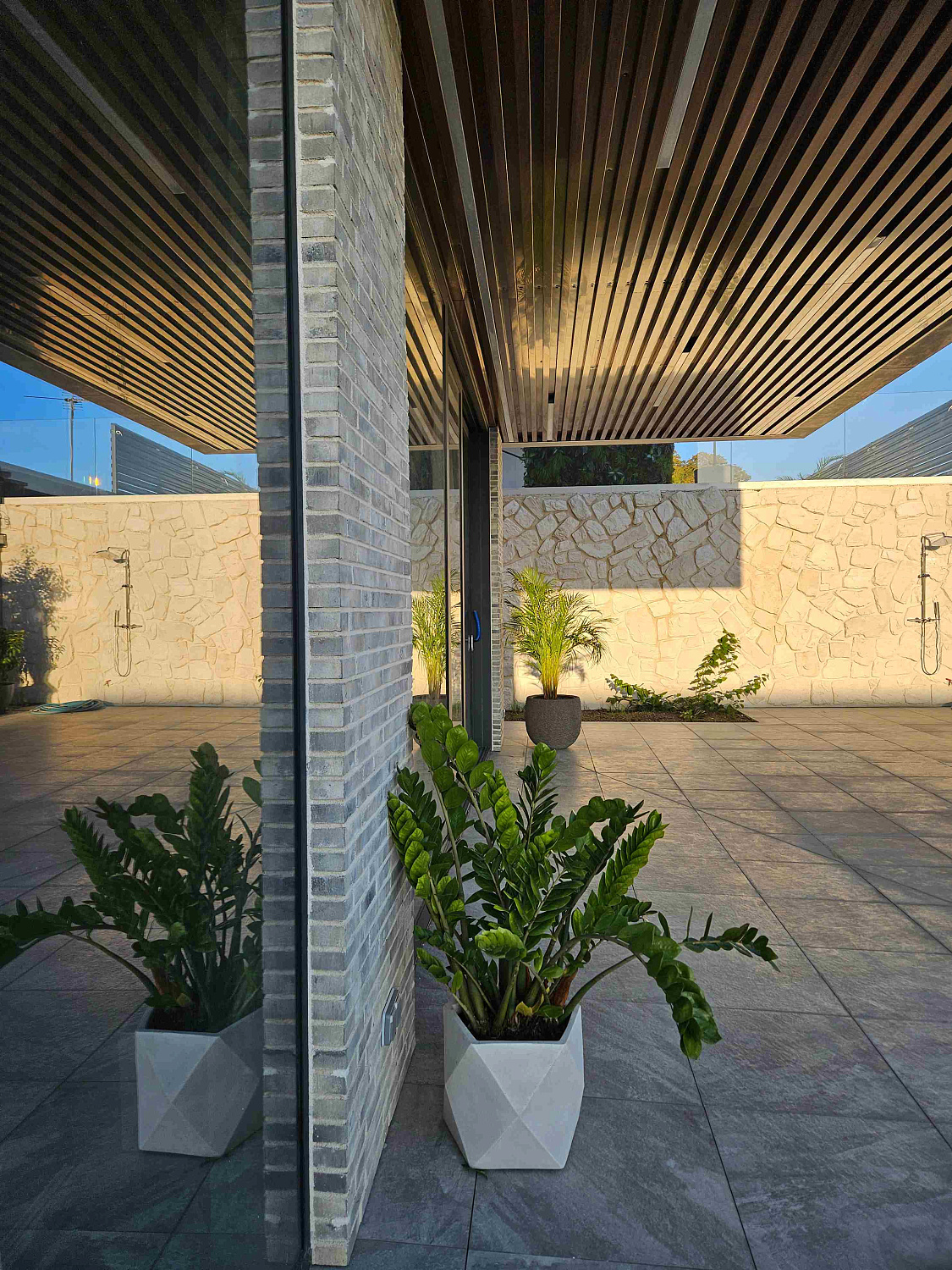 L20.03 Фасадная плитка ручной формовки 